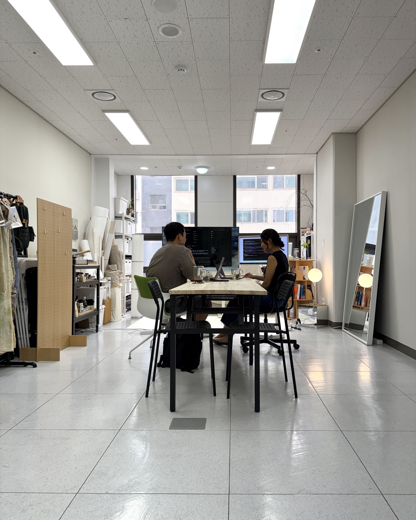 Solopreneur workshop follow-up session at Material Memory Studio